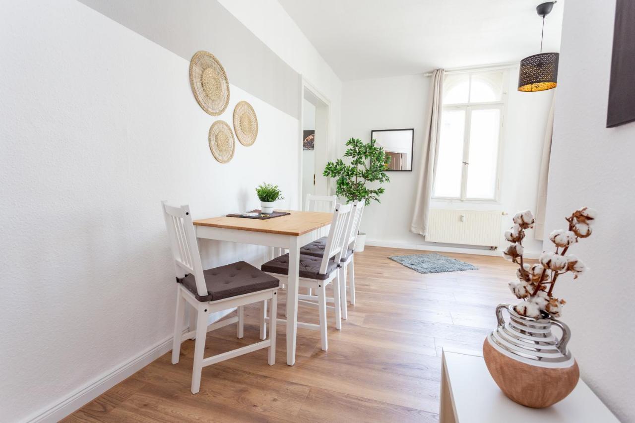 FULL HOUSE Studios - Das Beschickbare Apartment Chemnitz Exterior foto